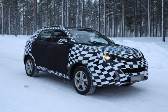 MG首款SUV路试谍照首次曝光 或北京首